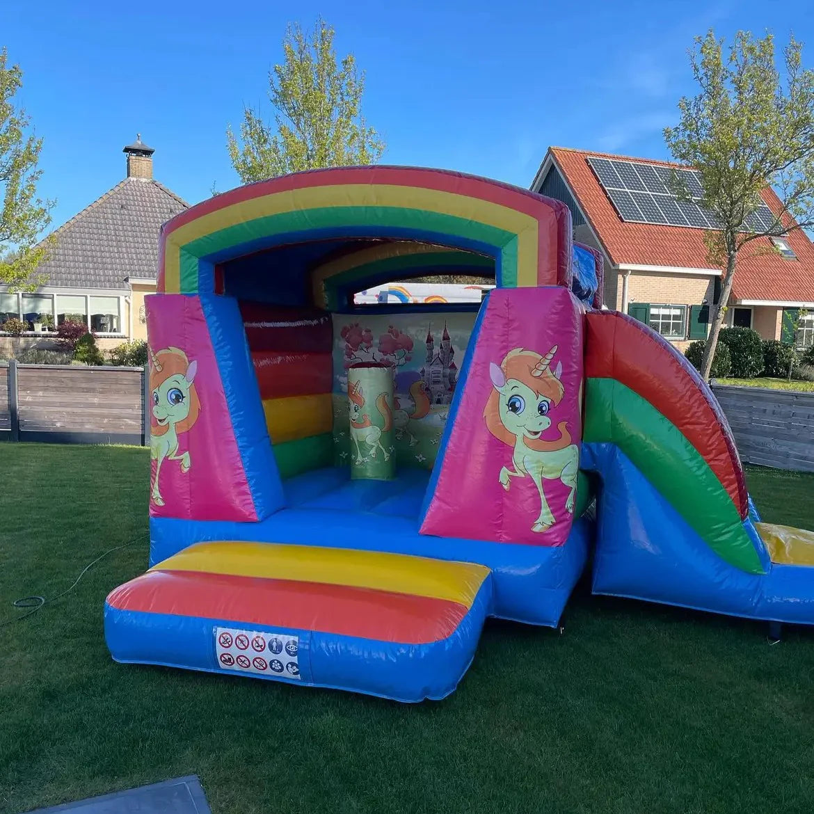 De Unicorn Combo — Springen & Glijden in een Magisch Regenboogkasteel! 🦄🌈