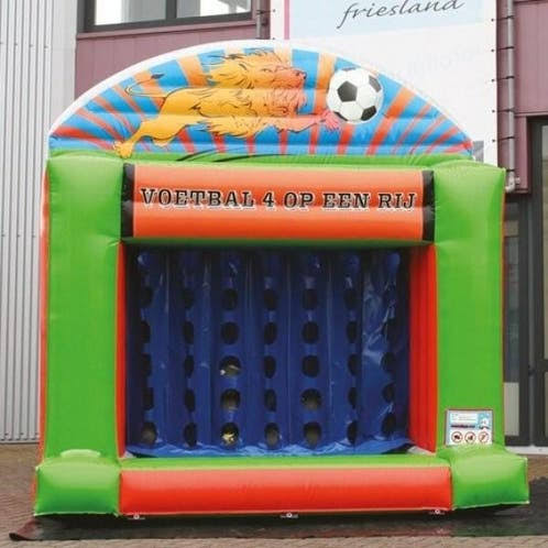Voetbal 4 op een Rij — Schiet, Denk & Win!Voetbal 4 op een Rij — Schiet, Denk & Win! 🦁⚽